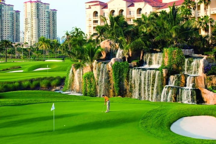 Diplomat Country Club