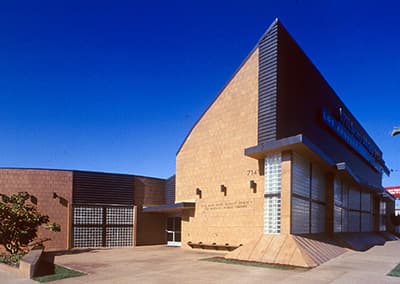 Will and Ariel Durant Library